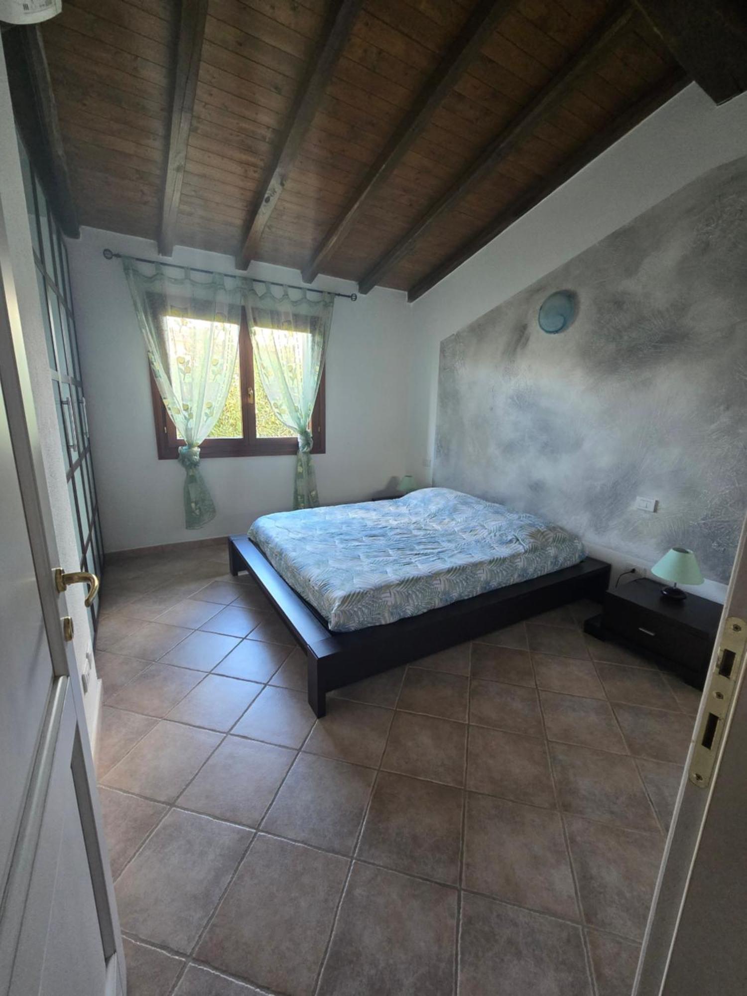 Trilocale Climatizzato L'Oleandro Tanaunella Extérieur photo