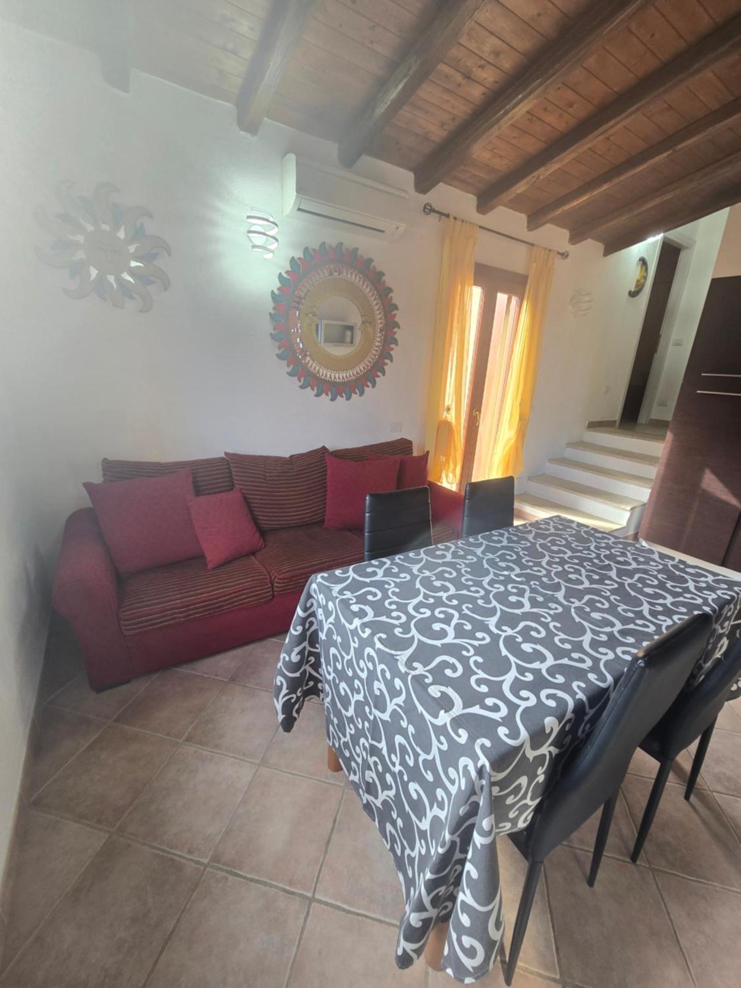 Trilocale Climatizzato L'Oleandro Tanaunella Extérieur photo