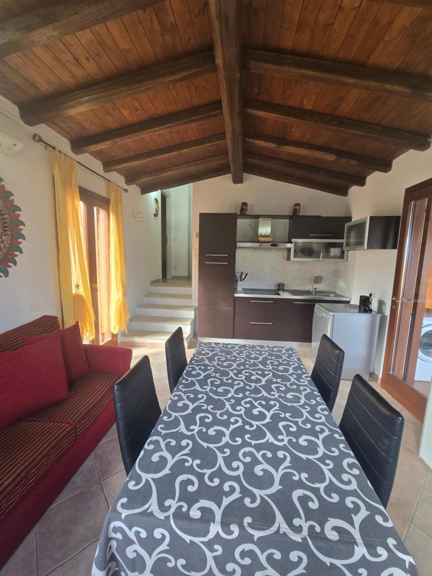 Trilocale Climatizzato L'Oleandro Tanaunella Extérieur photo